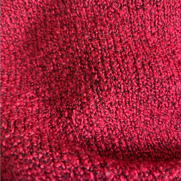 Beautiful Warm Sweater Size M - Picture 3 of 5